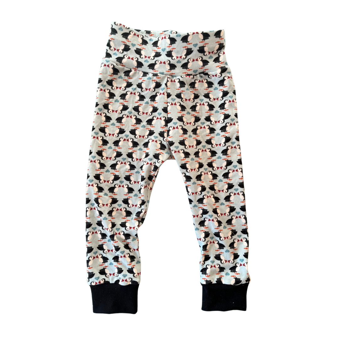 Puffin Kisses Leggings