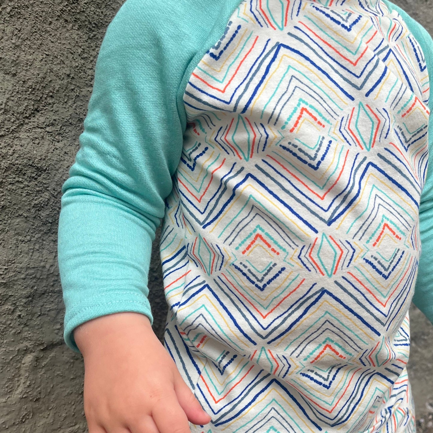 Kaleidoscope Raglan