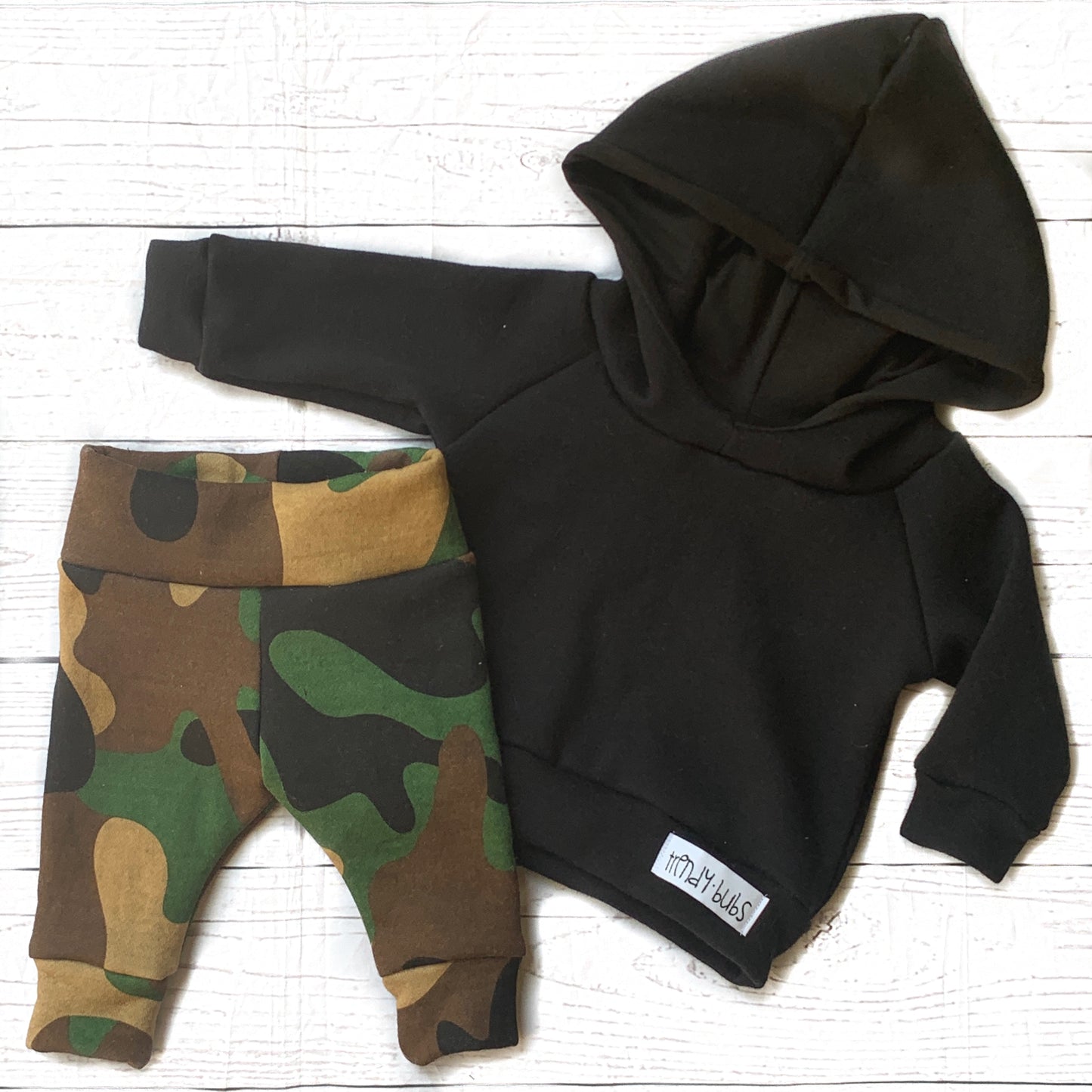 Solid Staple Sweatshirt Hoodie