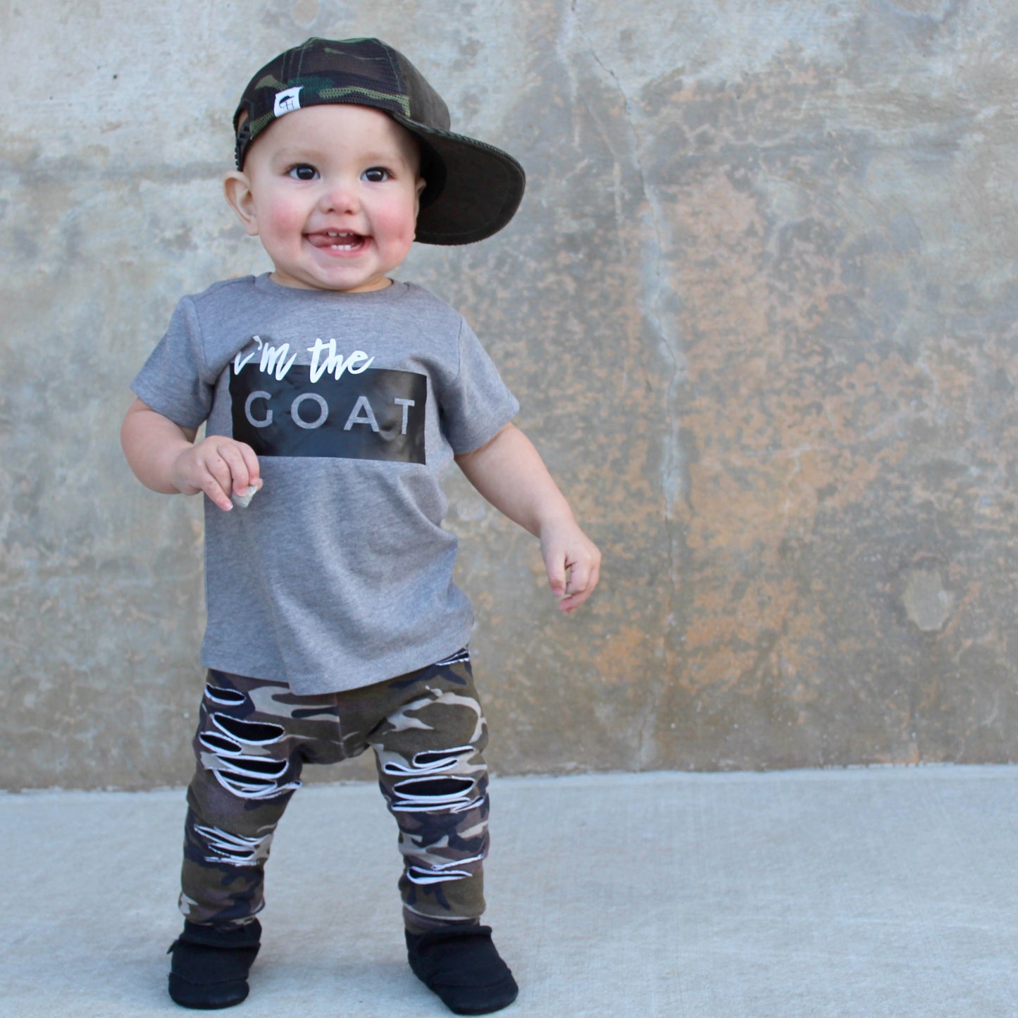 Camo distressed leggings