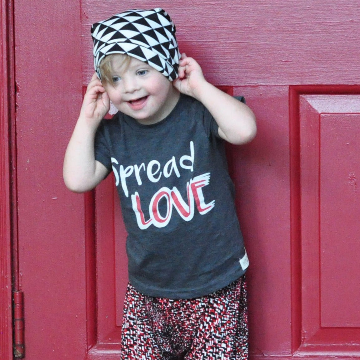 Spread LOVE tee