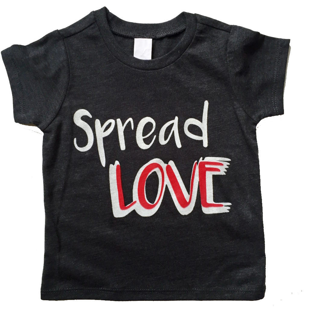 Spread LOVE tee